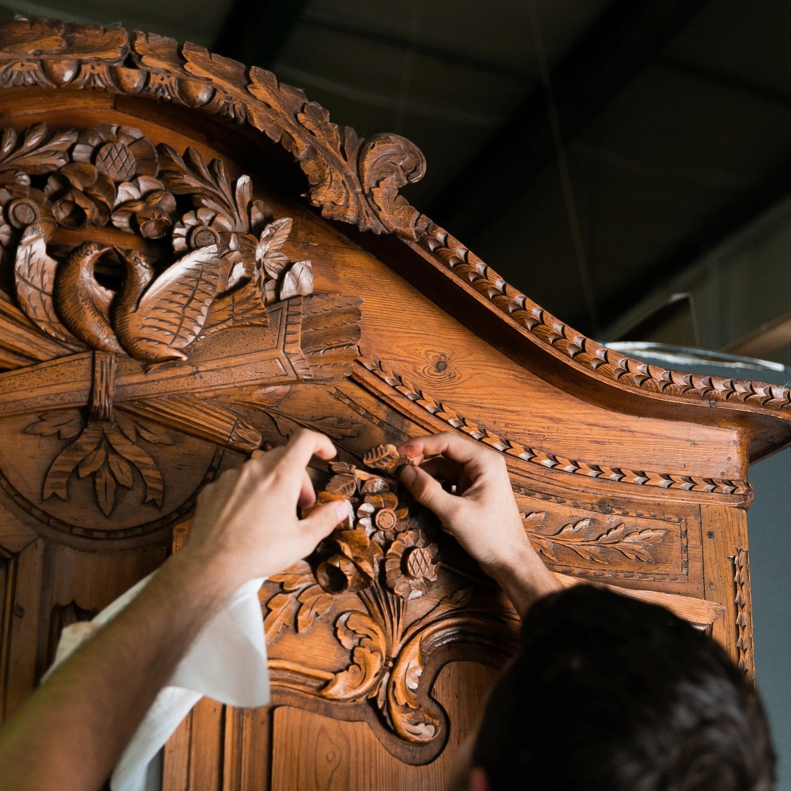 imgi_161_FrenchArmoirerepair